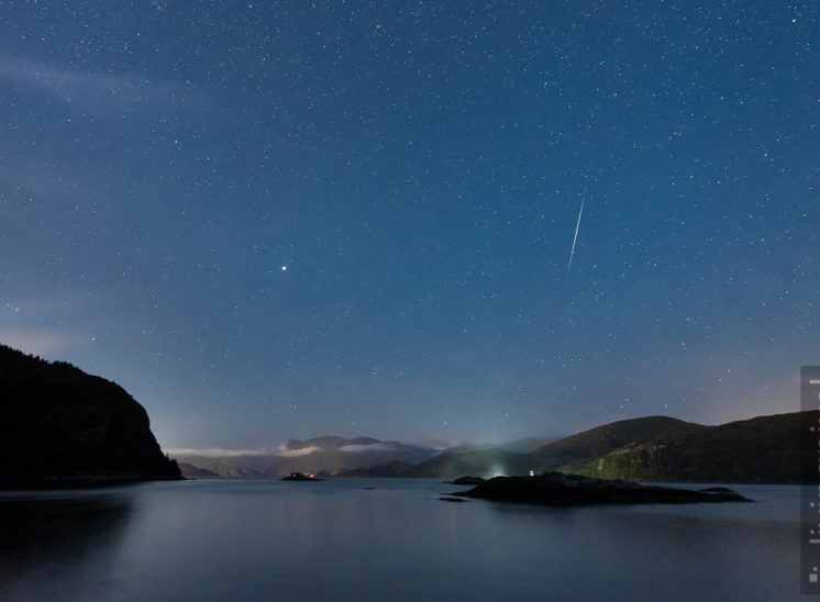 Sternschnuppen über dem Nordfjord