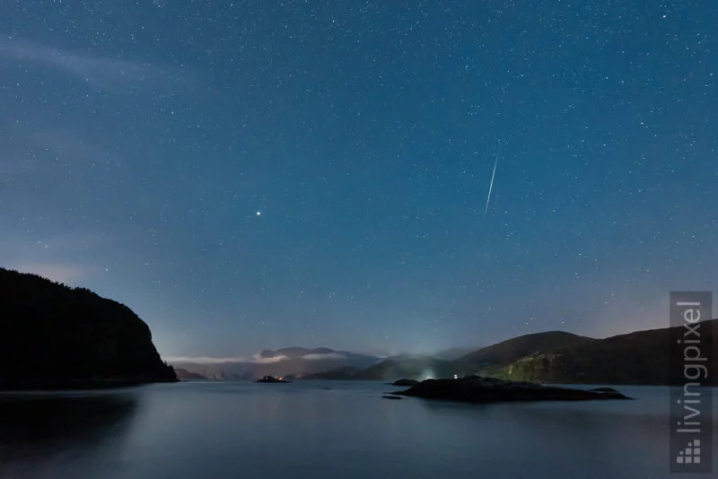 Sternschnuppen über dem Nordfjord