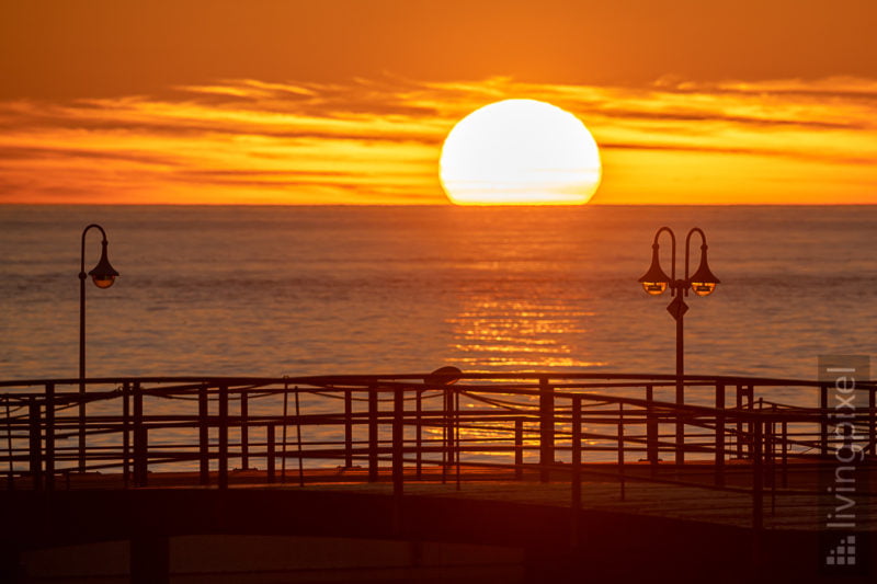 Sonnenaufgang am Hafen