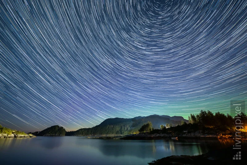 Startrail mit Polarlicht