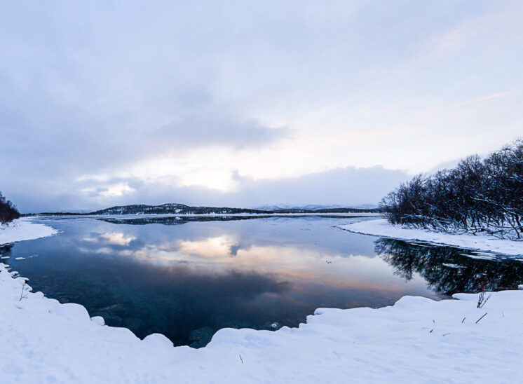 Reflexion im Fjord