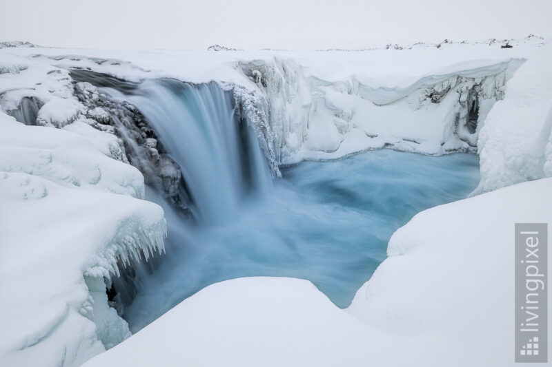 Hrafnabjargafoss im Winter